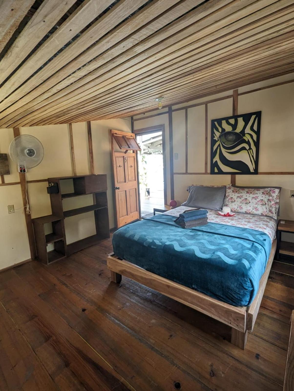 Barrbra Bnb Over The Sea Bocas Town Ngoại thất bức ảnh