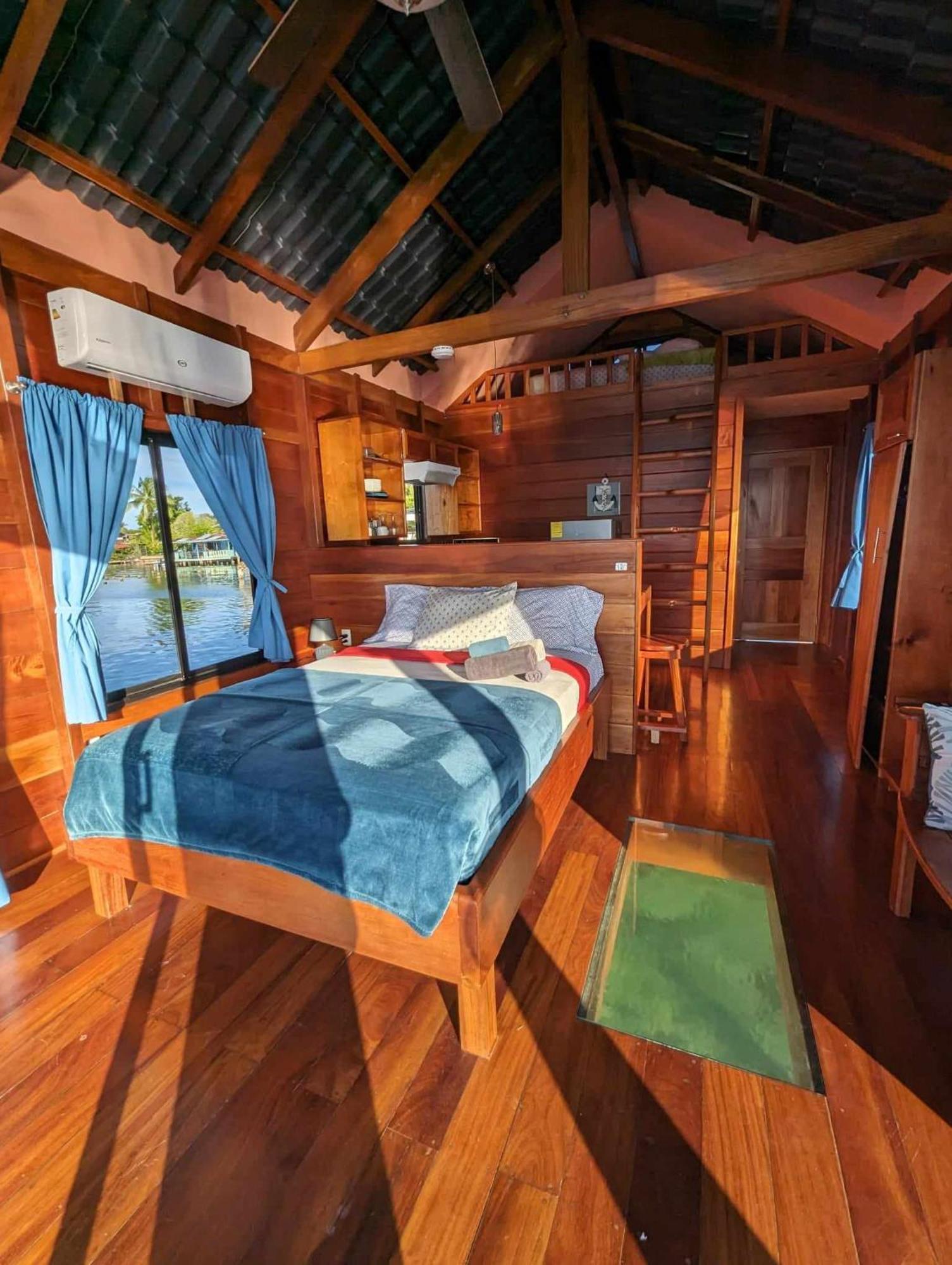 Barrbra Bnb Over The Sea Bocas Town Phòng bức ảnh